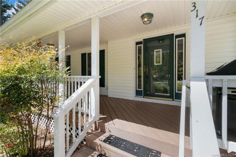 Property image 5 at 317 Benjamins Way, Hendersonville, NC 28792