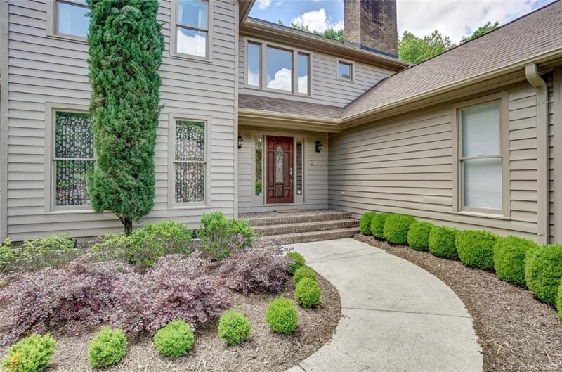 Property image 3 at 1025 Laurel Park Lane, Charlotte, NC 28270