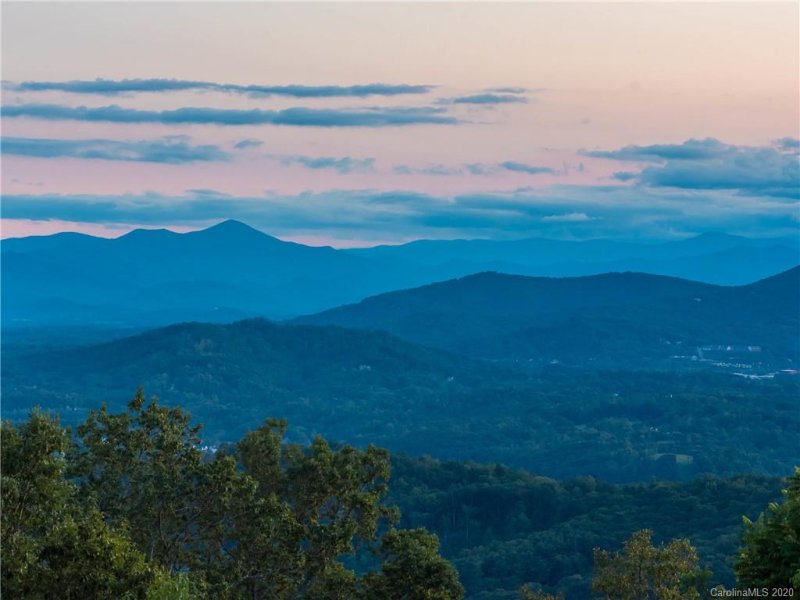 185 Serenity Ridge Trail