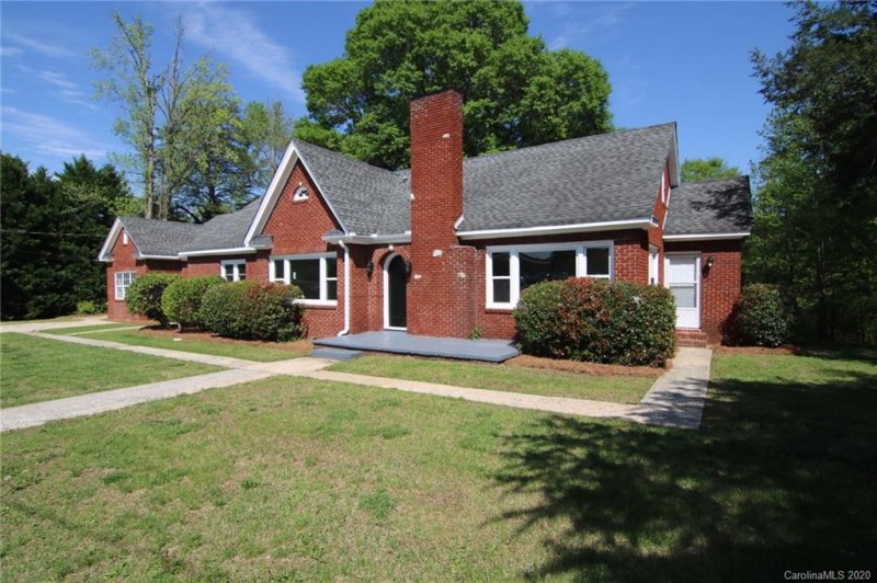 Property image 2 at 2204 New Hope Road, Gastonia, NC 28054