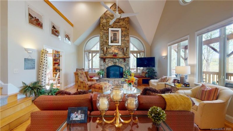 Property image 5 at 116 Hawk Ridge, Asheville, NC 28804