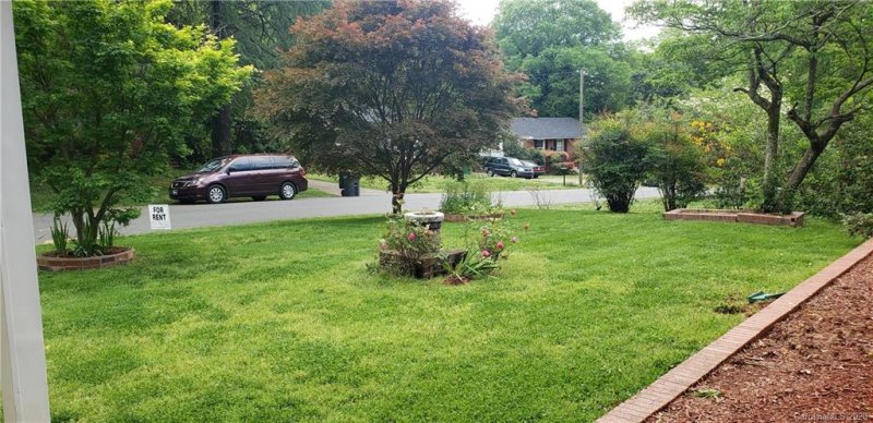 Property image 2 at 3331 Maywood Drive, Charlotte, NC 28205