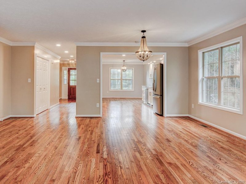 Property image 4 at 29 Tall Pines Road, Hendersonville, NC 28739