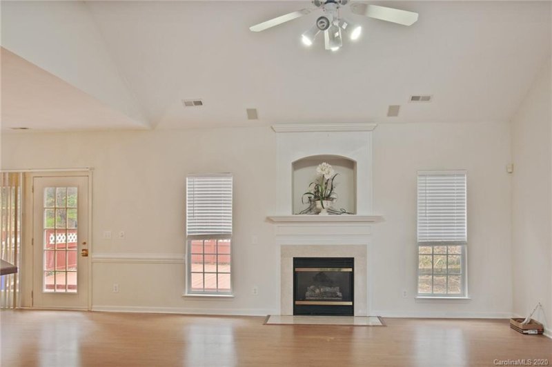 Property image 2 at 8715 Ellington Park Drive, Charlotte, NC 28277