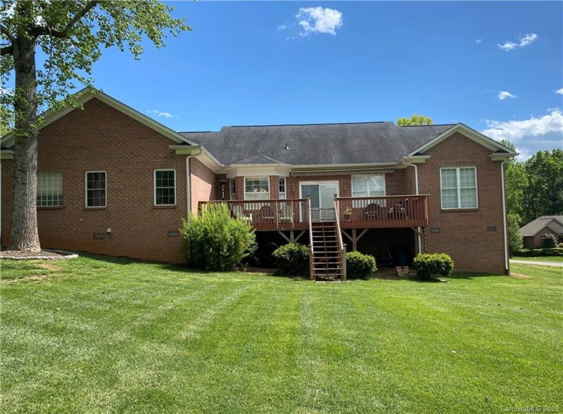 Property image 2 at 4156 Tuscany Court, Hickory, NC 28602