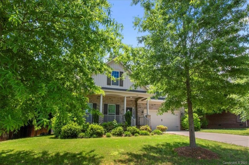 Property image 3 at 121 Misty Woods Drive, Lake Wylie, SC 29710