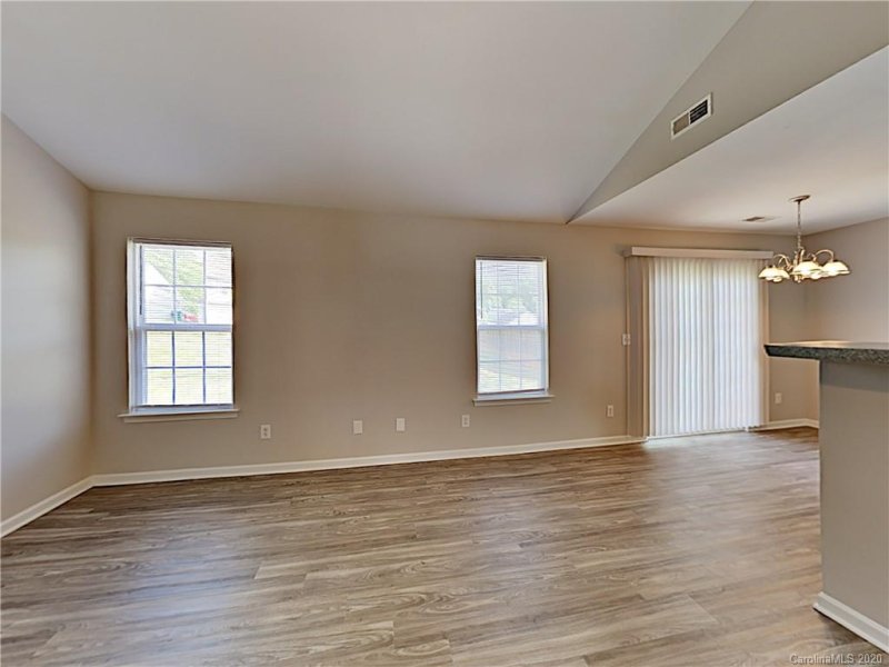 Property image 3 at 7113 Angela Marie Court, Charlotte, NC 28215