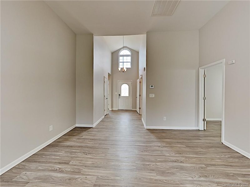 Property image 4 at 7113 Angela Marie Court, Charlotte, NC 28215