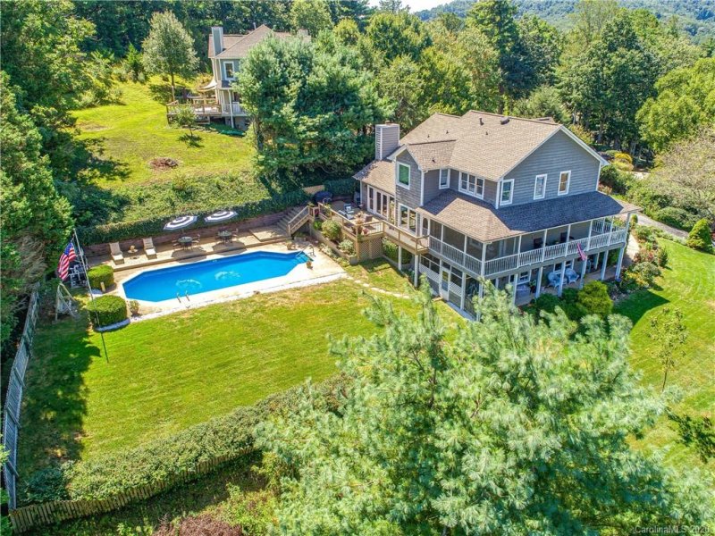 Property image 4 at 102 Weston Place, Asheville, NC 28803