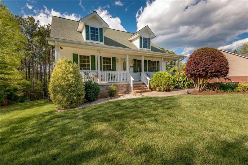 Property image 2 at 6484 Looking Glass Court, Hickory, NC 28601