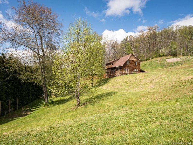 Property image 2 at 25 Sandalwood Lane, Canton, NC 28716