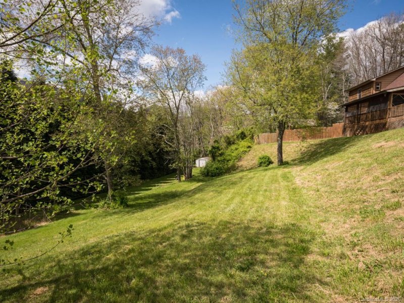 Property image 5 at 25 Sandalwood Lane, Canton, NC 28716