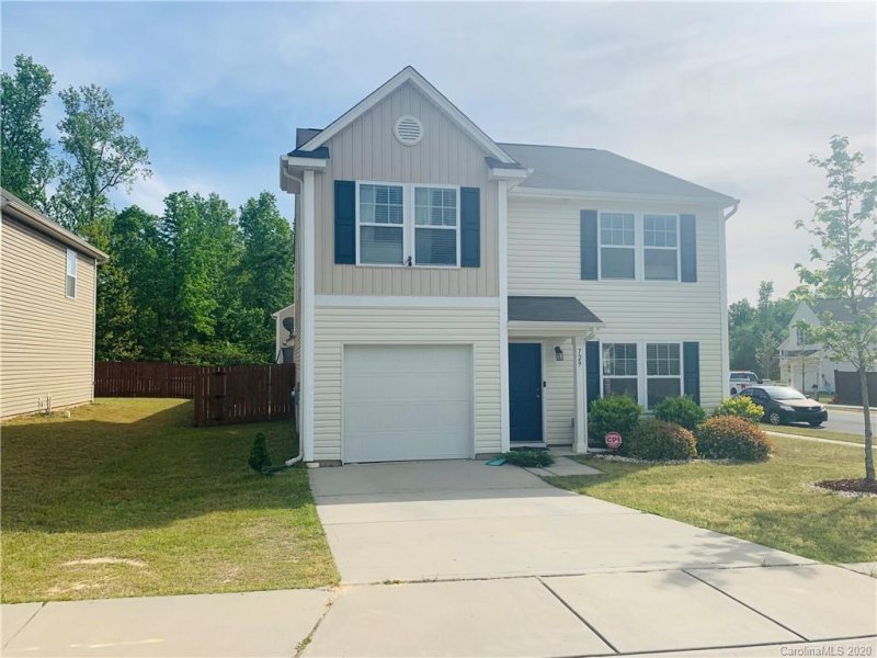 Property image 2 at 729 Sherman Street, Gastonia, NC 28052