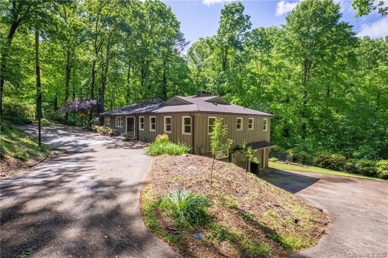 Property image 5 at 121 Riverside Court, Morganton, NC 28655