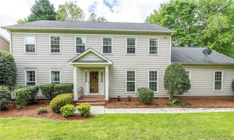 3121 Devon Croft Lane