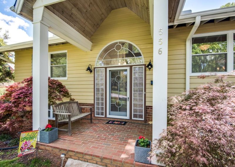 Property image 4 at 556 10th Street Drive, Hickory, NC 28601