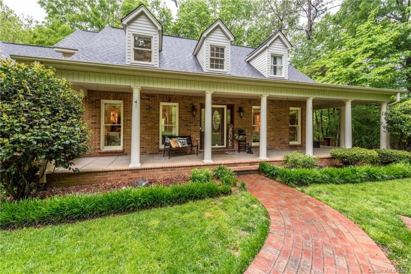 Property image 2 at 7109 Cobblecreek Drive, Matthews, NC 28104
