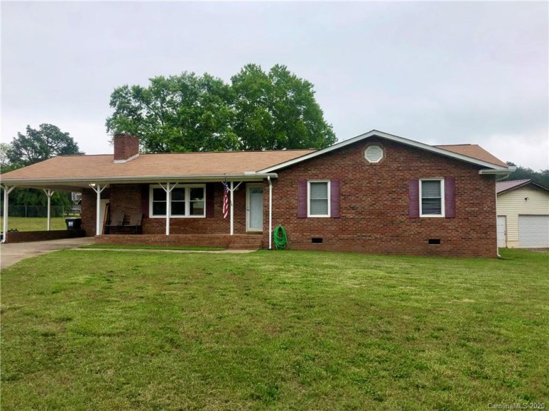 1485 Fieldcrest Drive