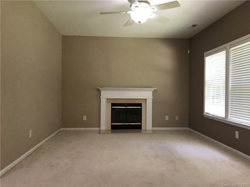 Property image 4 at 2020 Galty Lane, Charlotte, NC 28270