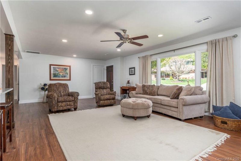 Property image 4 at 304 Springview Drive, Waynesville, NC 28786