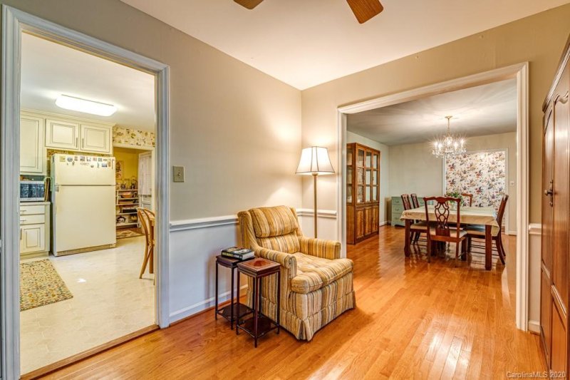 Property image 5 at 7806 Snowden Lane, Charlotte, NC 28270