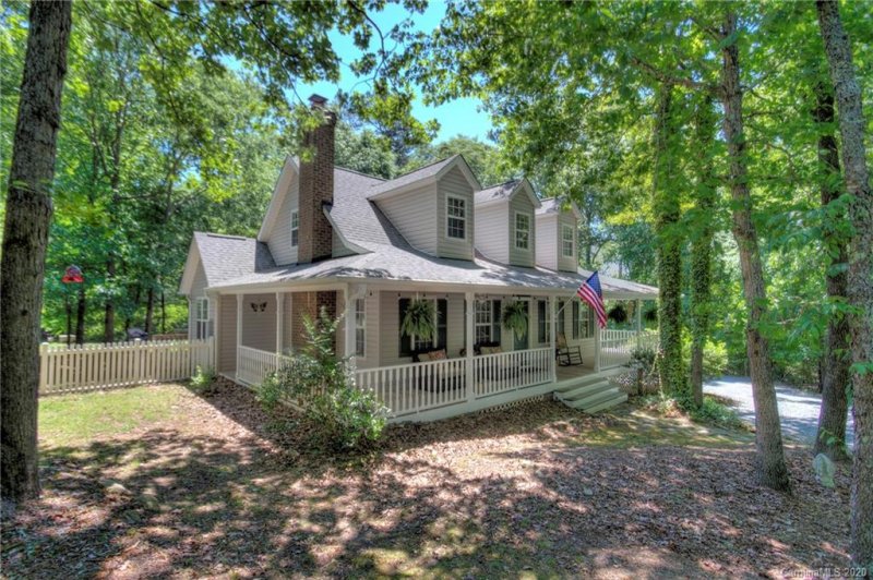 Property image 4 at 6911 Live Oaks Lane, Waxhaw, NC 28173