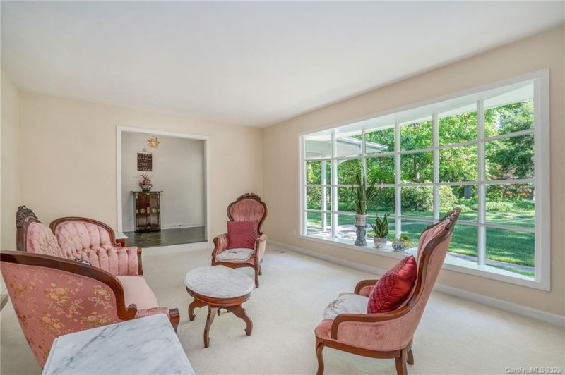 Property image 4 at 4142 Oldfield Road, Charlotte, NC 28226