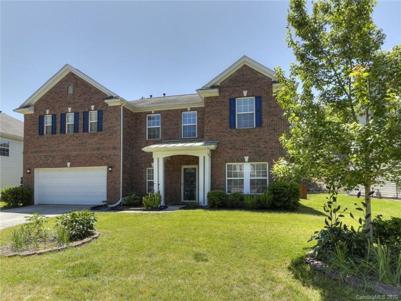 228 Loch Stone Street