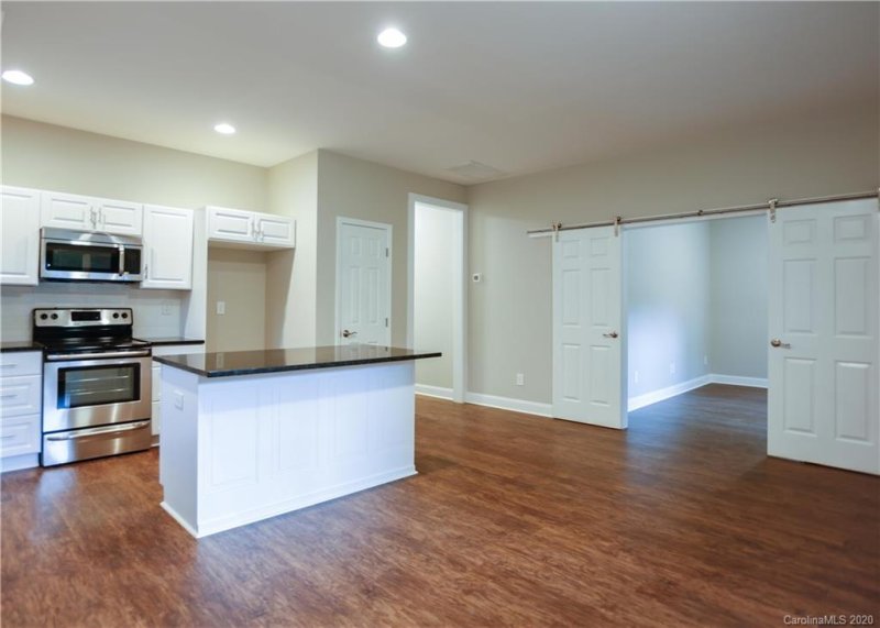 Property image 4 at 2008 B Avenue, Charlotte, NC 28216