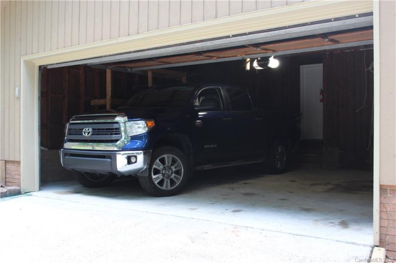 Property image 3 at 3726 Spokeshave Lane, Matthews, NC 28105