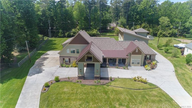 Property image 2 at 4716 Weddington Matthews Road, Matthews, NC 28104