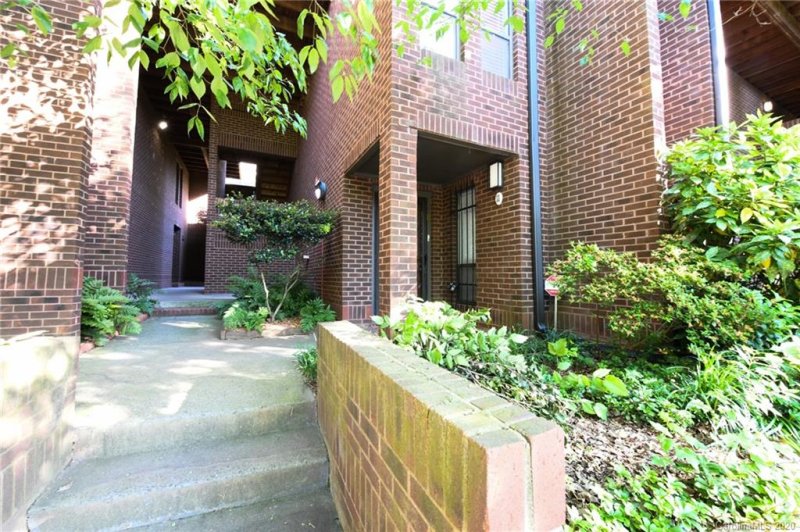 Property image 3 at 421 N Church Street, Charlotte, NC 28202