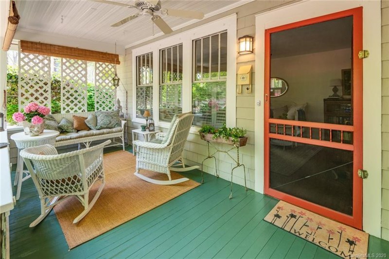 Property image 3 at 2 Woodlawn Avenue, Asheville, NC 28801