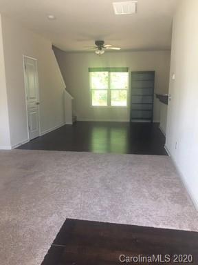 Property image 3 at 4725 Opus Lane, Charlotte, NC 28214