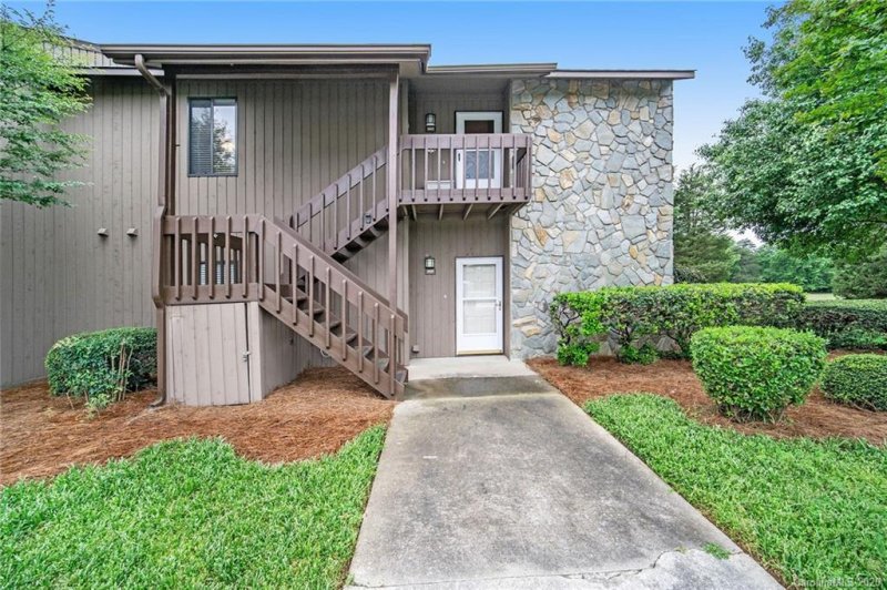 1022 Mallard Head Lane