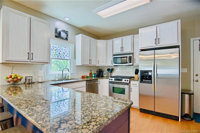 Property image 4 at 104 N Wintergarden Road, Fletcher, NC 28732