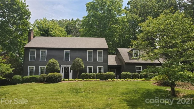 Property image 2 at 1740 8th Street Drive, Hickory, NC 28601