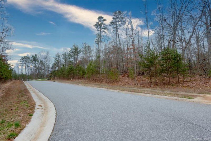 Property image 3 at 3617 46th Avenue, Hickory, NC 28601