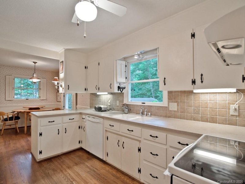 Property image 5 at 1110 Churchill Road, Davidson, NC 28036