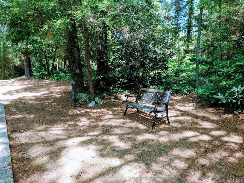 Property image 2 at 127 Castleton Lane, Hendersonville, NC 28791