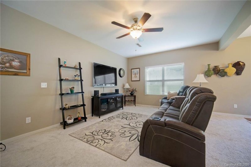 Property image 3 at 1539 Logan Patrick Court, Gastonia, NC 28052