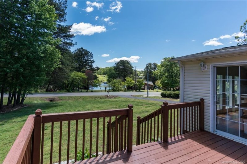 Property image 5 at 6900 Navajo Trail, Sherrills Ford, NC 28673