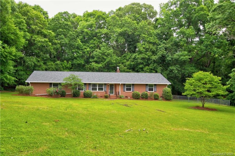 Property image 3 at 2900 Beaman Avenue, Charlotte, NC 28273