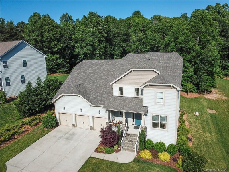 Property image 2 at 346 Cove Creek Loop, Mooresville, NC 28117