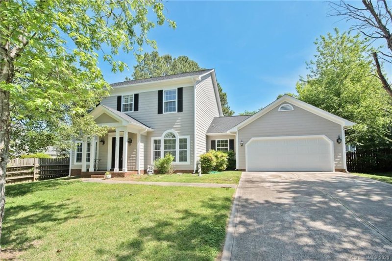Property image 2 at 6809 Oldecastle Court, Charlotte, NC 28277