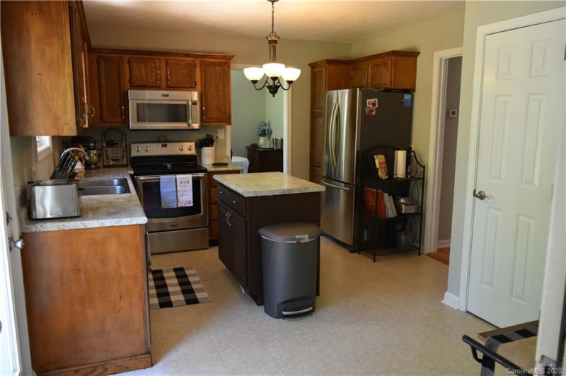 Property image 4 at 1580 Cambridge Heights Place, Concord, NC 28027