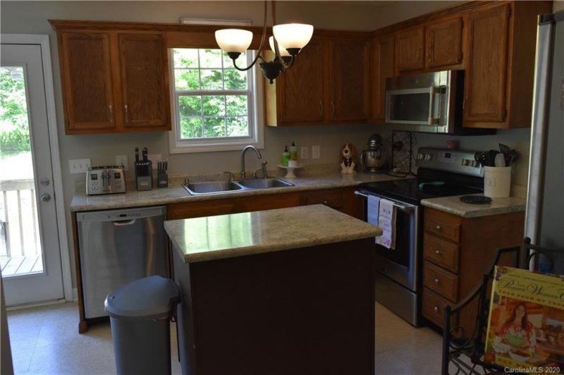 Property image 5 at 1580 Cambridge Heights Place, Concord, NC 28027