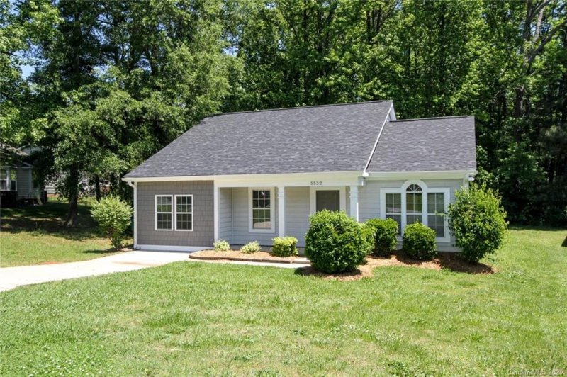 Property image 2 at 5532 Alpine Lane, Charlotte, NC 28269