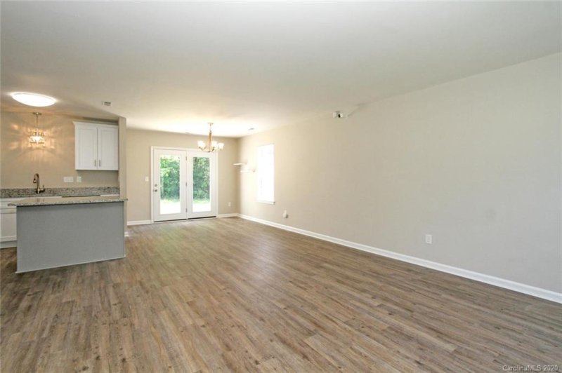 Property image 3 at 5532 Alpine Lane, Charlotte, NC 28269