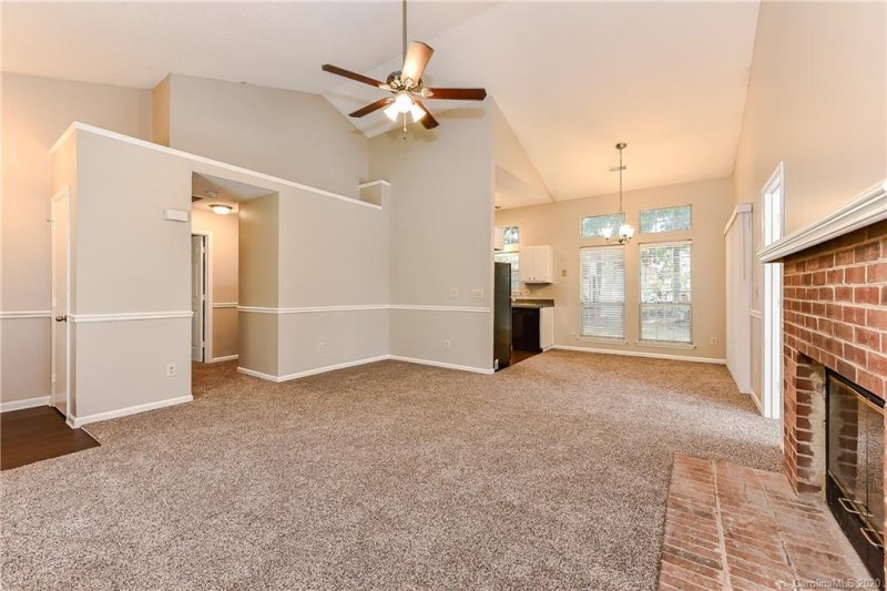 Property image 4 at 8409 Red Setter Lane, Charlotte, NC 28227